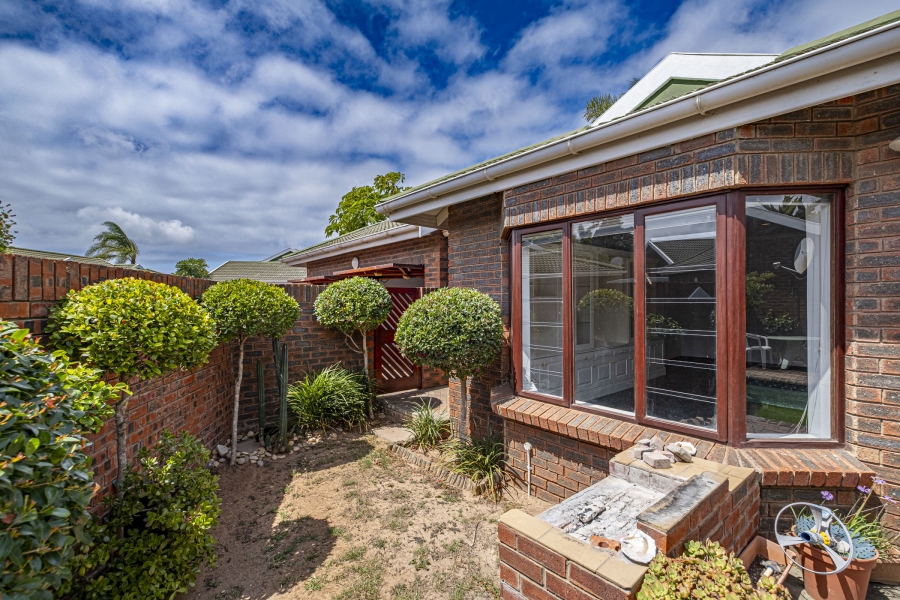 3 Bedroom Property for Sale in Summerstrand Eastern Cape